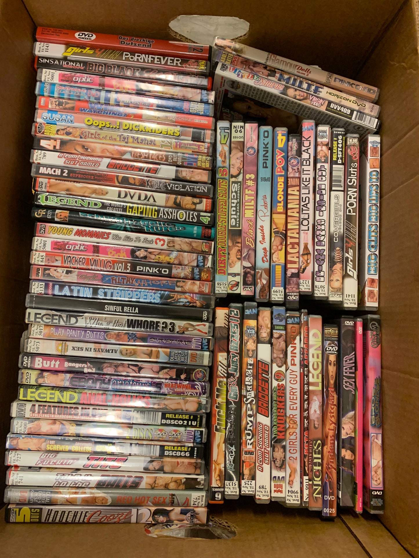DVD - Stort blandat filmpaket från dödsbo (59 filmer) (Beg)