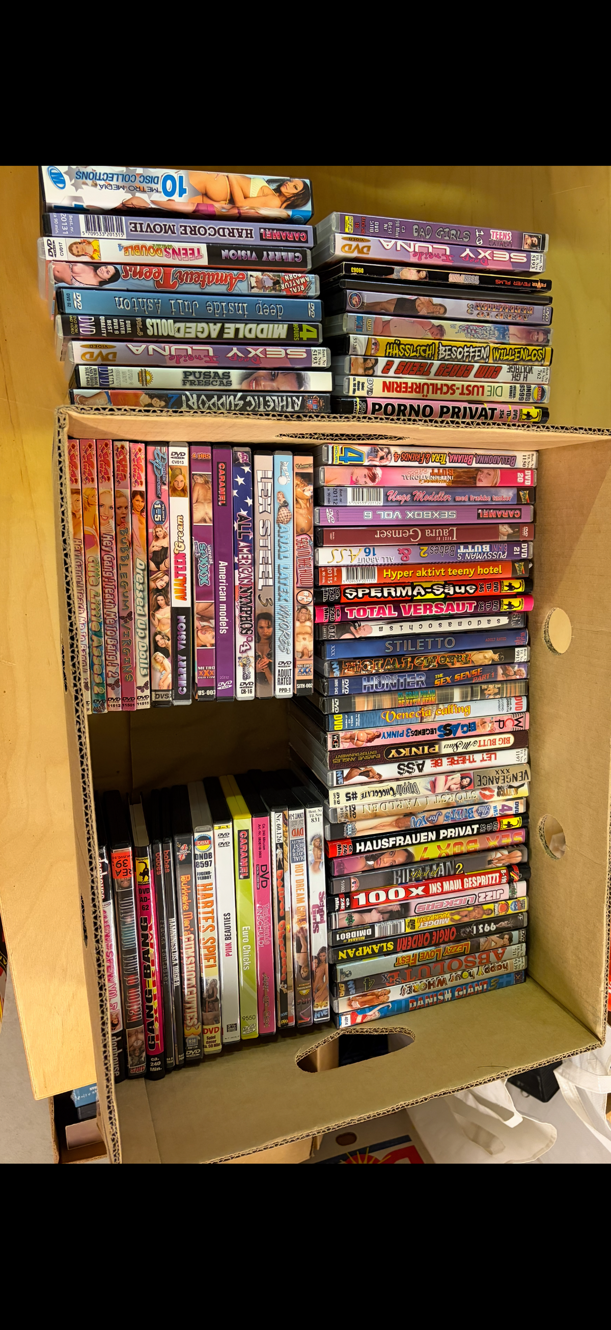 DVD - Stort blandat filmpaket från dödsbo (79 filmer) (Beg)
